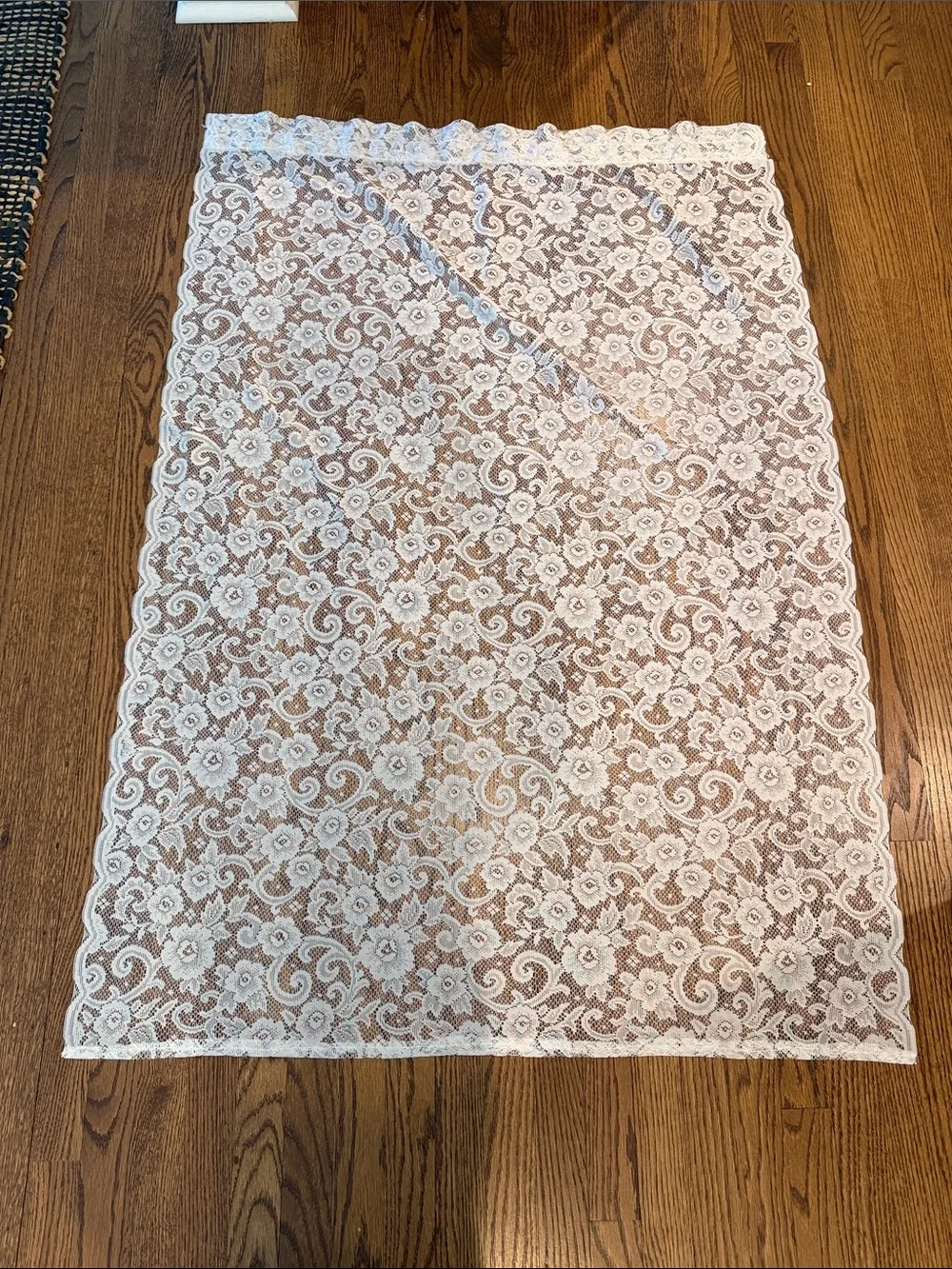Vintage-Style Lace Curtain Panel - Off White